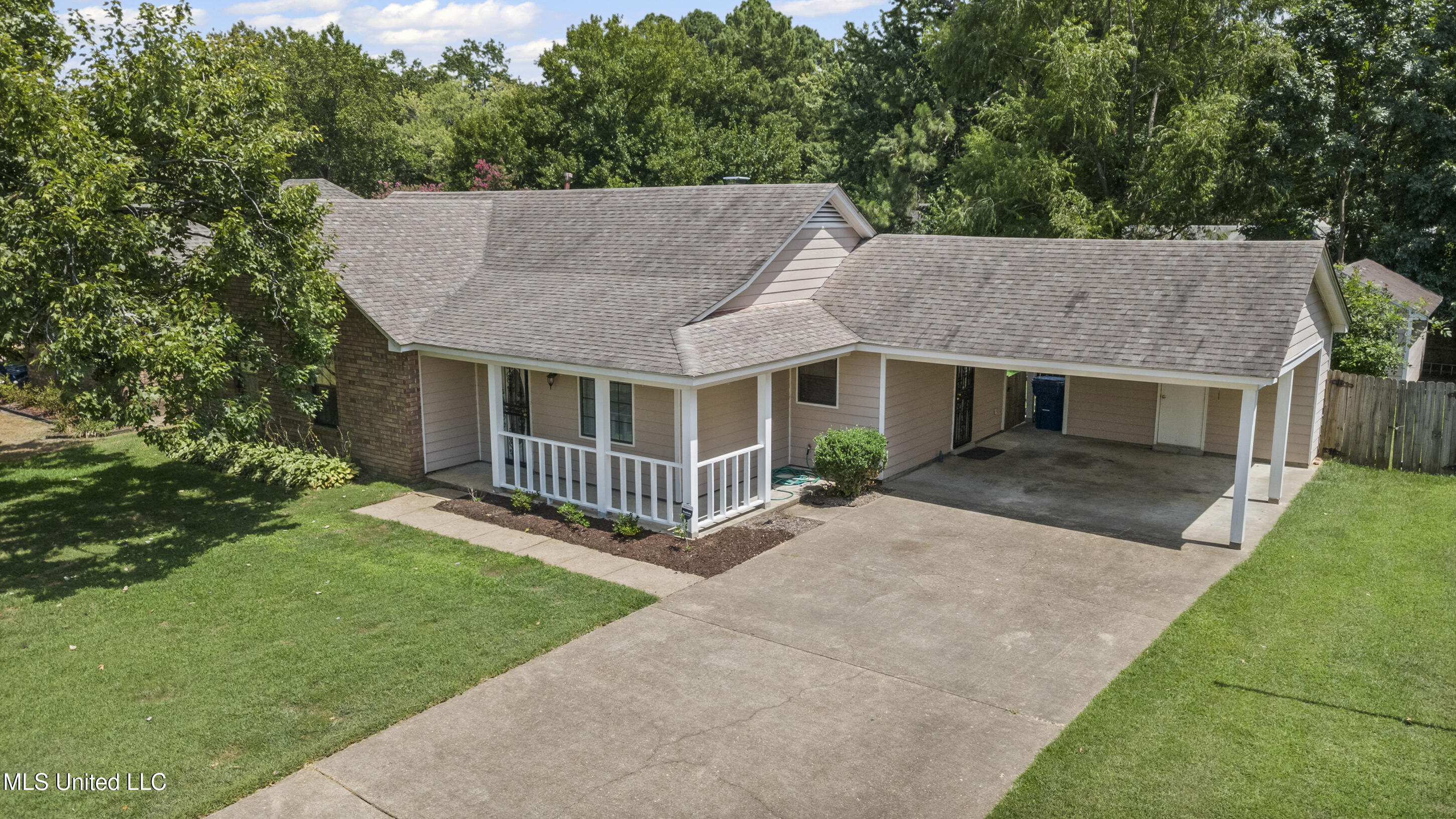 6671 River Birch Road Walls, MS 38680 - Photo 24 of 27 Front