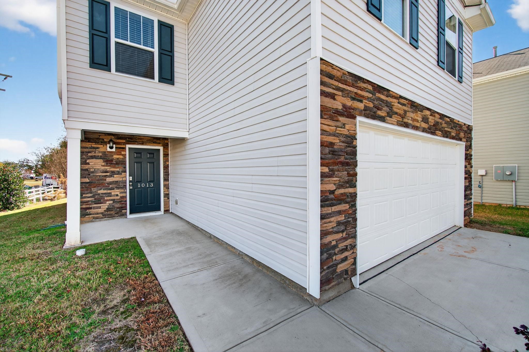 1013 Bridlebrook Trail Greer, SC 29651 - Photo 3 of 35