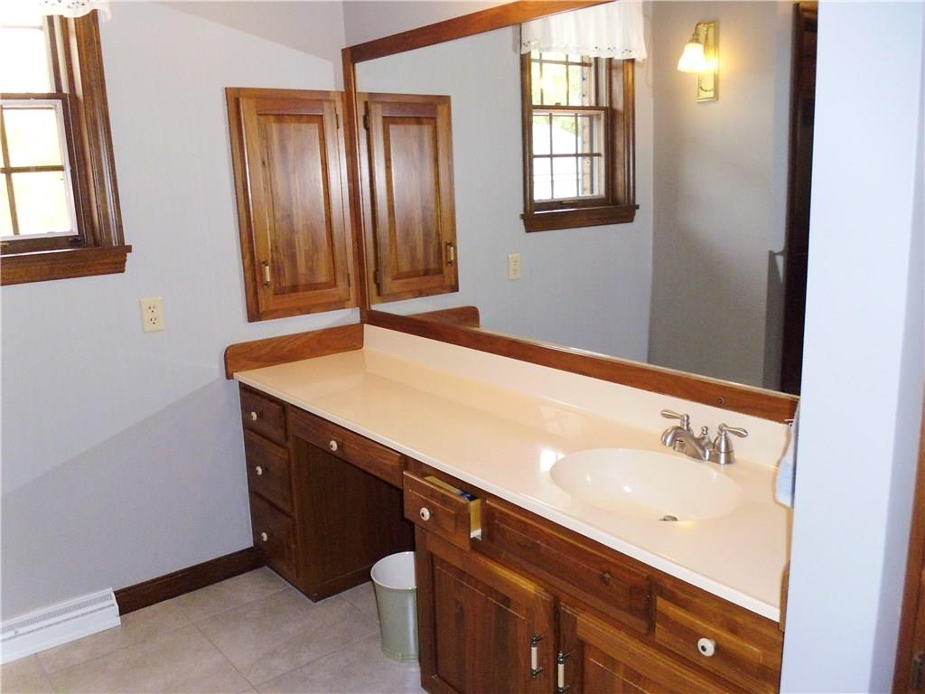 1120 Locust Road Vandergrift, PA 15690 - Photo 18 of 24