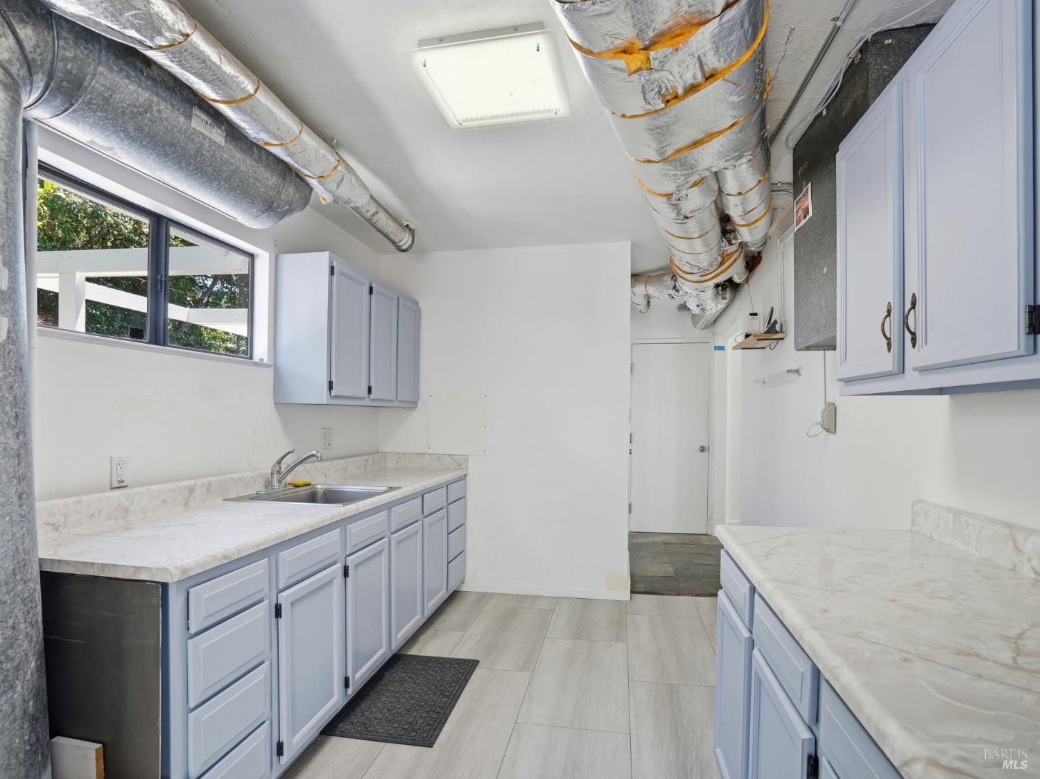 821 Las Colindas Road San Rafael, CA 94903 - Photo 15 of 64 Laundry room downstairs