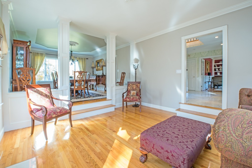 316 Great Pond Road North Andover, MA 01845 - Photo 10 of 30 Gallery Image 10