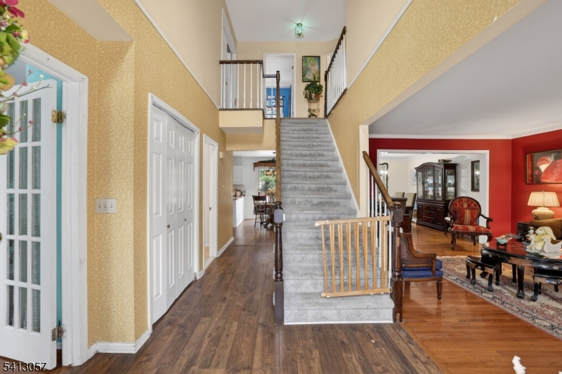 3 Turnburry Road Washington, NJ 07882 - Photo 2 of 24 a view of a livingroom with furniture and entryway