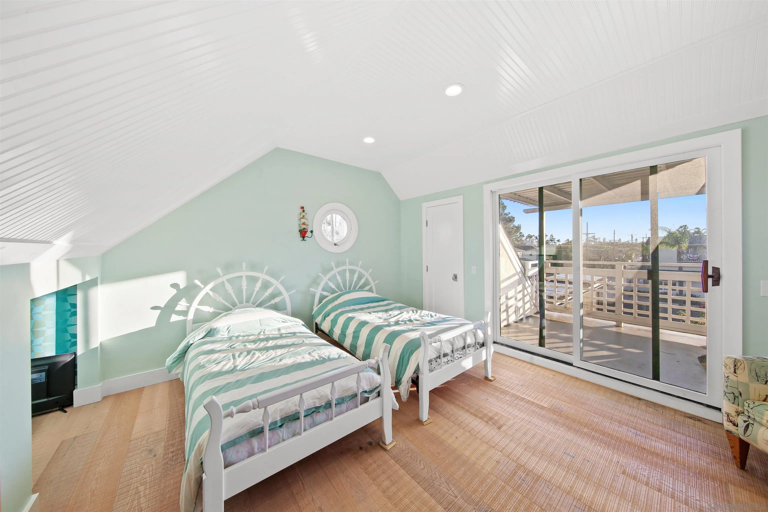 671 B Avenue Coronado, CA 92118 - Photo 35 of 41 a bedroom with two beds and view of bedroom