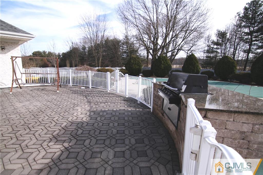 13 Drinking Brook Road Monmouth Junction, NJ 08852 - Photo 5 of 25 Gallery Image 5