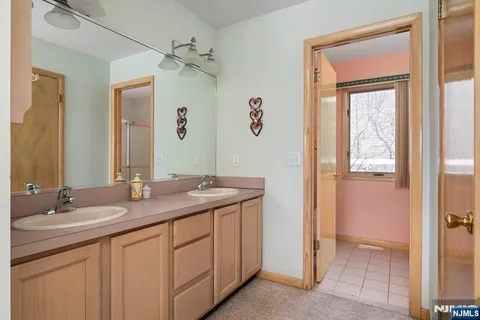 $2,500,000 | 25 West Bayberry Drive, Beach Haven, NJ 08008