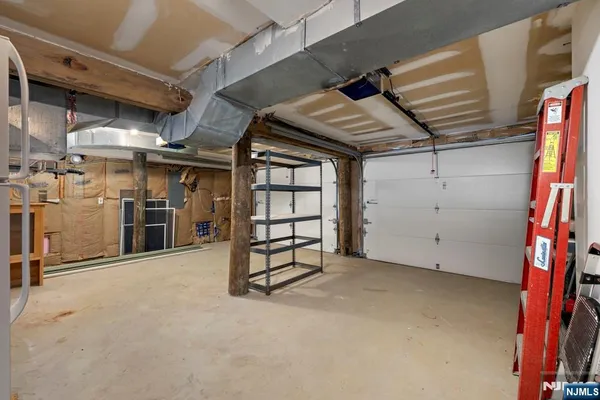 $2,500,000 | 25 West Bayberry Drive, Beach Haven, NJ 08008