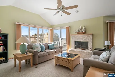 $2,500,000 | 25 West Bayberry Drive, Beach Haven, NJ 08008