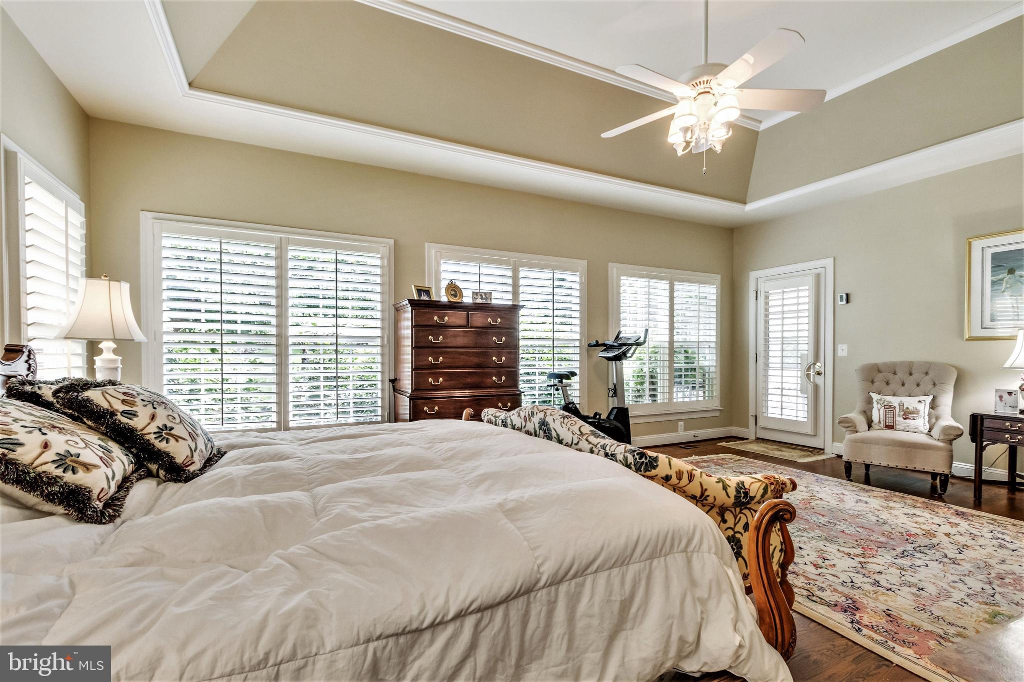 15679 Spyglass Hill Loop Gainesville, VA 20155 - Photo 34 of 86 Bright with Windows Galore