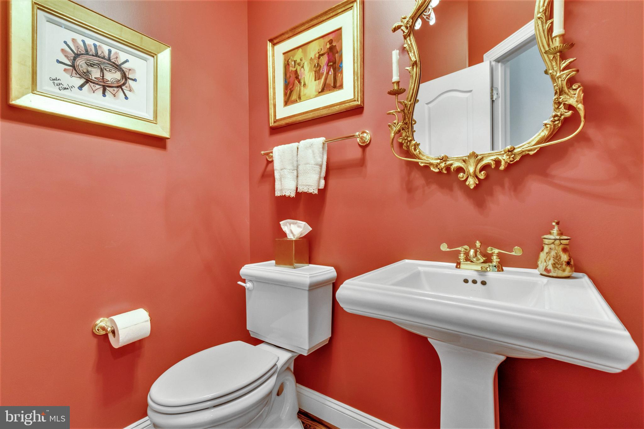 15679 Spyglass Hill Loop Gainesville, VA 20155 - Photo 39 of 86 Main Level Powder Room