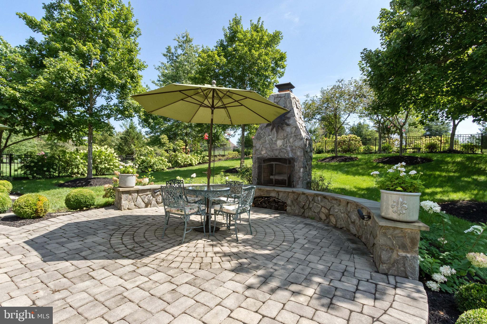 15679 Spyglass Hill Loop Gainesville, VA 20155 - Photo 64 of 86 Custom Wood Burning Fireplace & Seat Walls