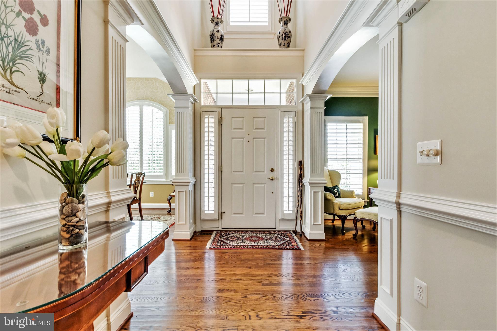15679 Spyglass Hill Loop Gainesville, VA 20155 - Photo 8 of 86 Extensive Trim & Moldings
