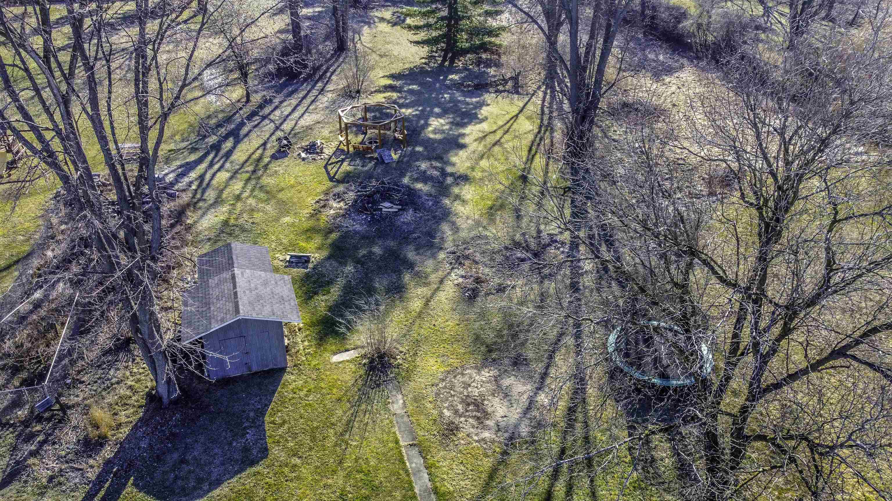 2421 Howe Road Burton, MI 48519 - Photo 39 of 41