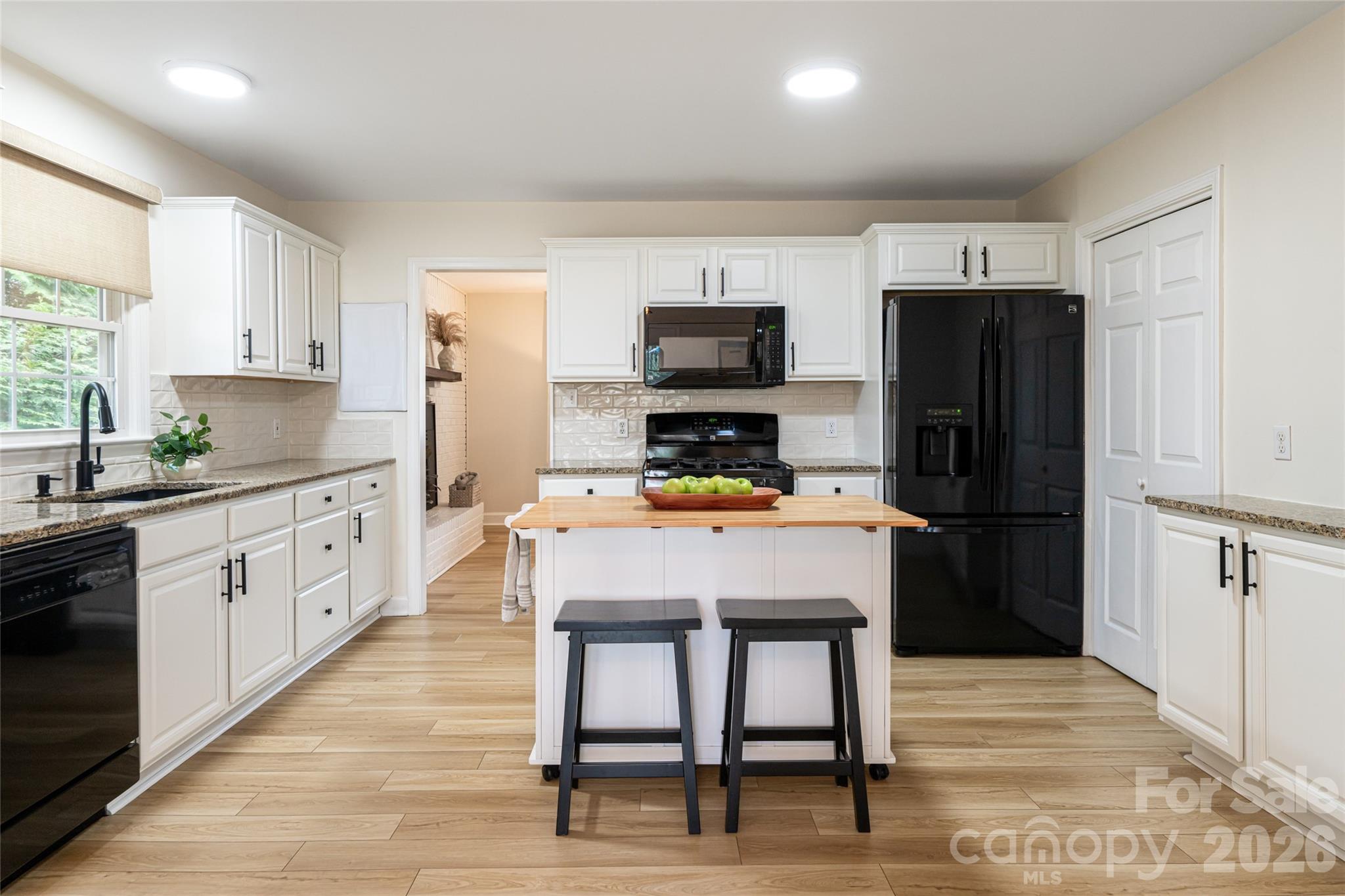 20 Pinehurst Road Asheville, NC 28805 - Photo 14 of 40