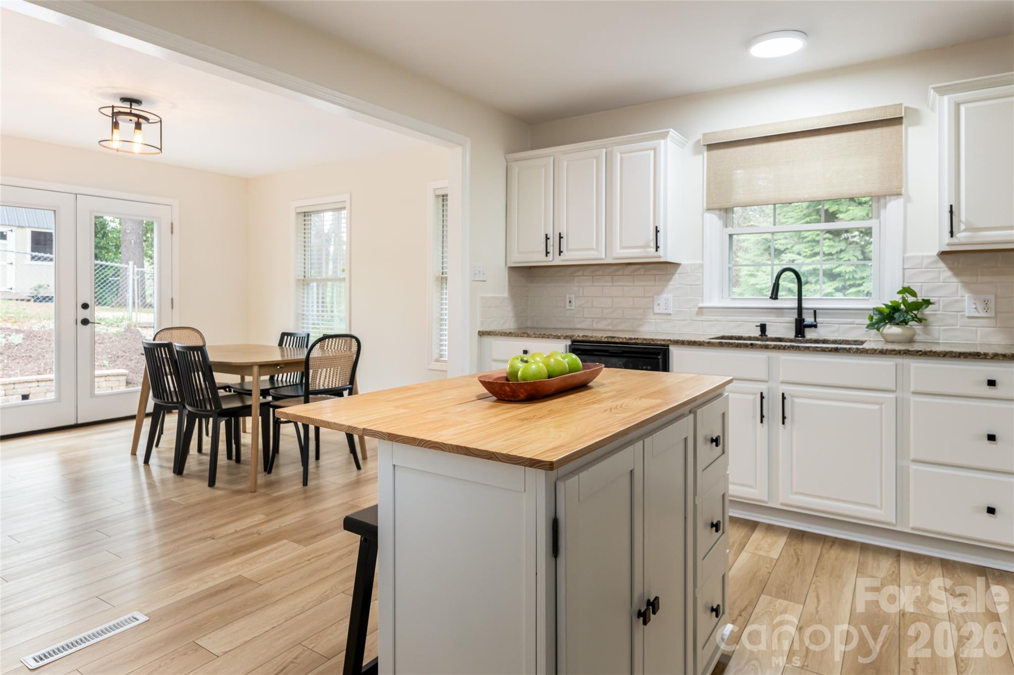 20 Pinehurst Road Asheville, NC 28805 - Photo 3 of 40