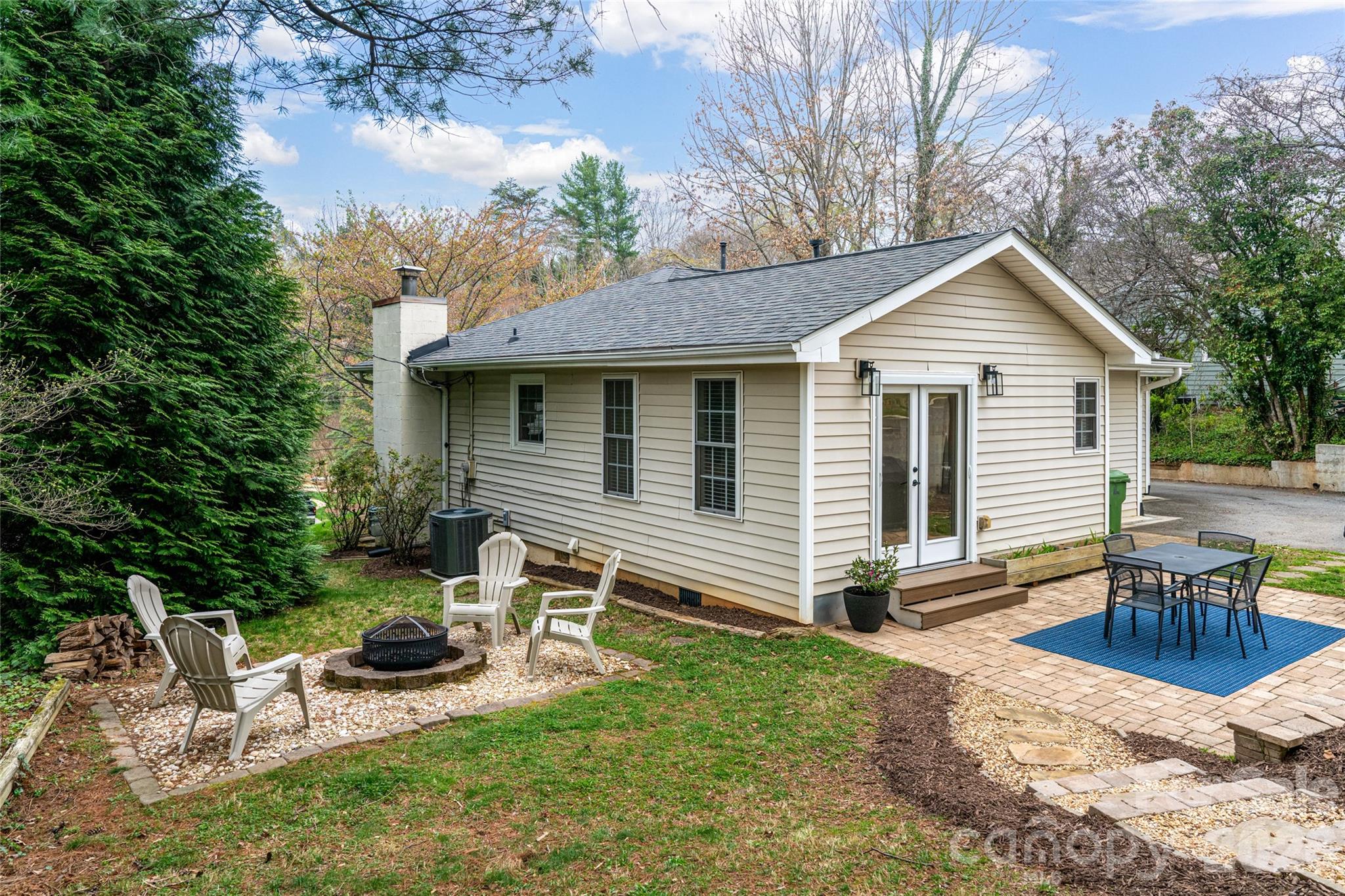 20 Pinehurst Road Asheville, NC 28805 - Photo 31 of 40