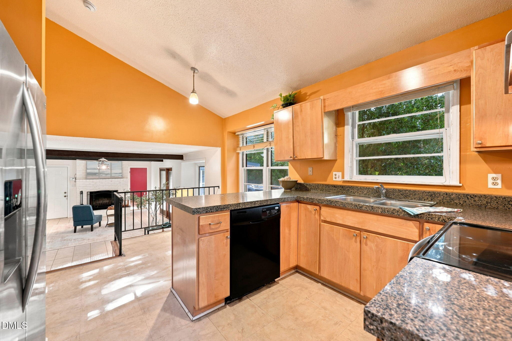 4904 Brookhurst Place Raleigh, NC 27609 - Photo 16 of 63 Cozy kitchen
