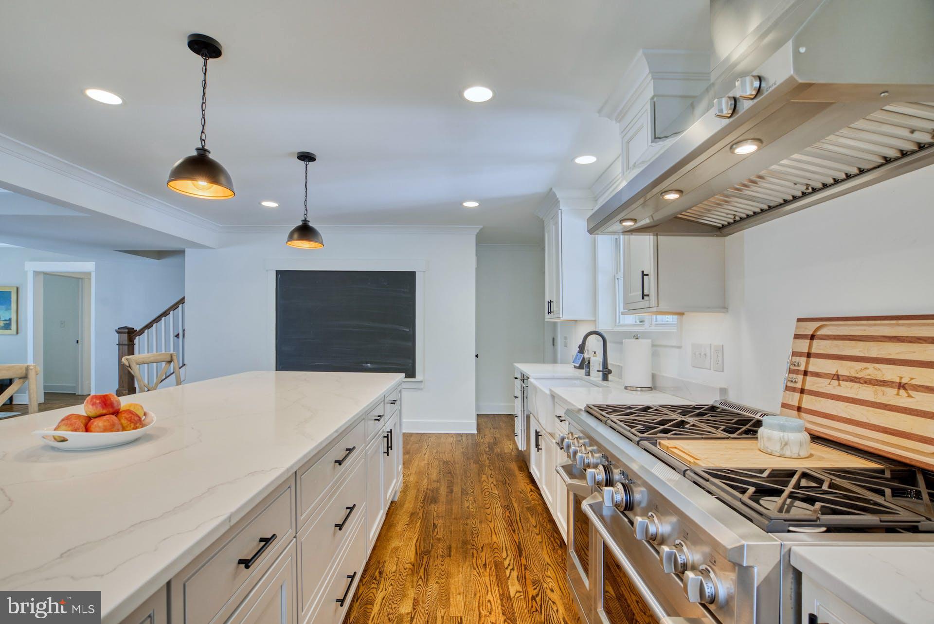 209 Norwood Road Annapolis, MD 21401 - Photo 22 of 86 GE Monogram appliances