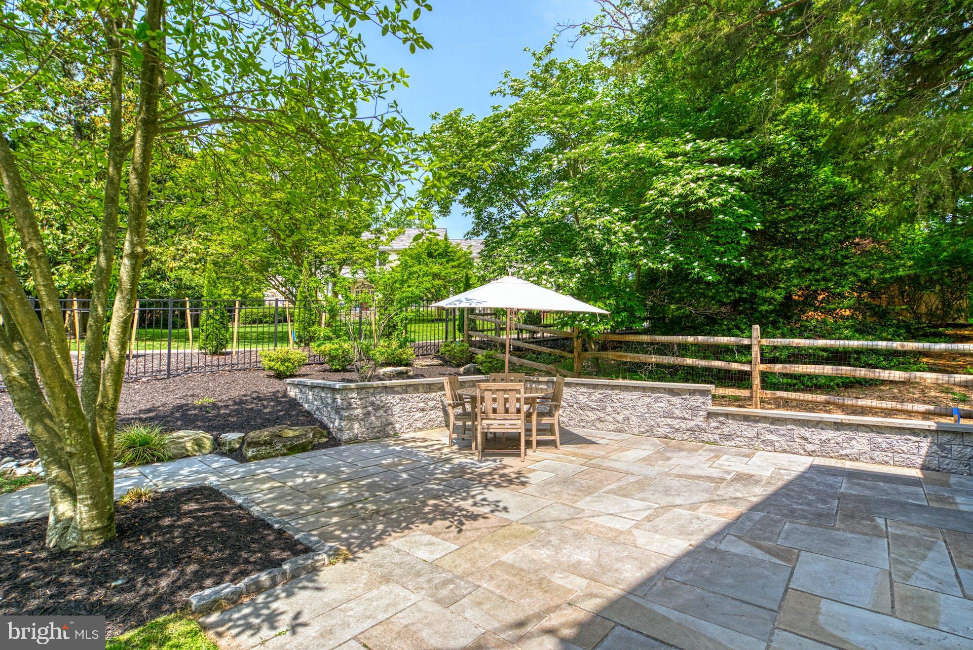 209 Norwood Road Annapolis, MD 21401 - Photo 56 of 86 Expansive patio with hardscaping