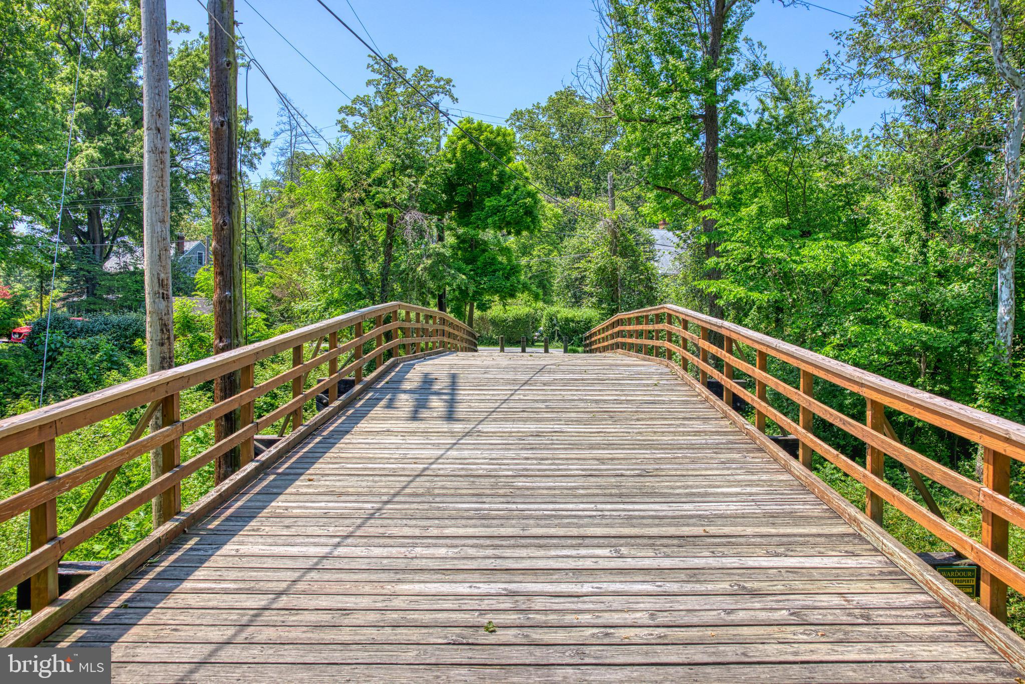 209 Norwood Road Annapolis, MD 21401 - Photo 67 of 86 Neighborhood walk bridge