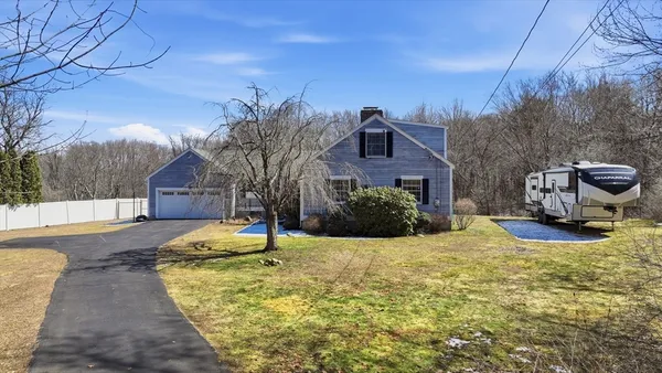$449,900 | 284 Warren Road, Brimfield, MA 01010