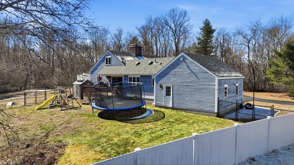 284 Warren Road Brimfield, MA 01010 - Photo 34 of 37