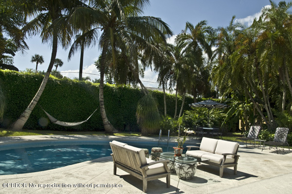 332 Eden Road Palm Beach, FL 33480 - Photo 2 of 26 Pool