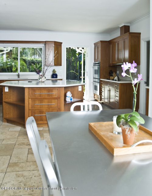 332 Eden Road Palm Beach, FL 33480 - Photo 4 of 26 Kitchen
