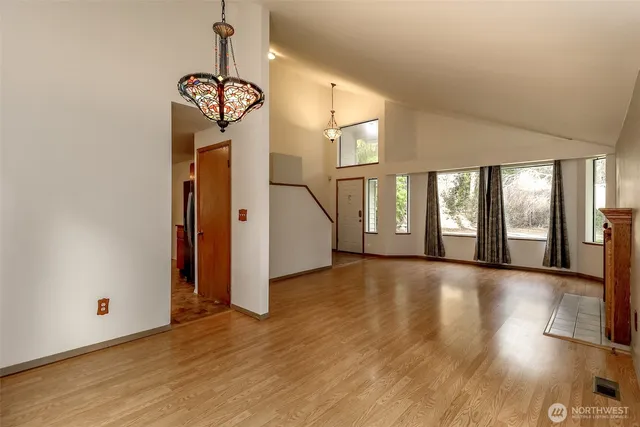 $3,700 | 3223 South 372nd Street, Auburn, WA 98001