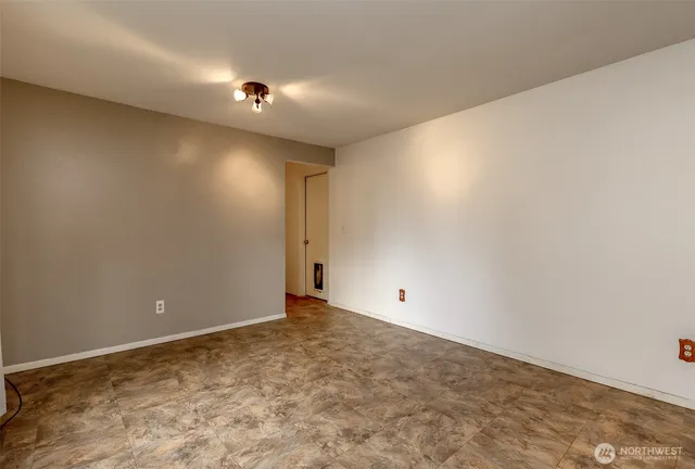 $3,700 | 3223 South 372nd Street, Auburn, WA 98001