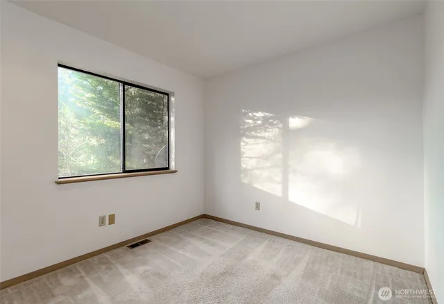 $3,700 | 3223 South 372nd Street, Auburn, WA 98001