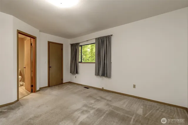 $3,700 | 3223 South 372nd Street, Auburn, WA 98001