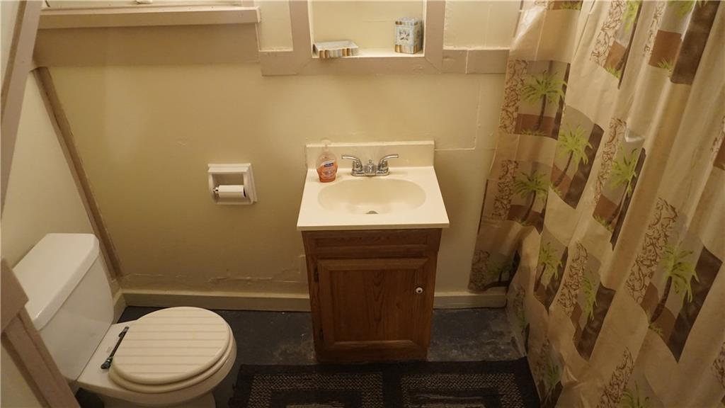 124 Marham Road Homestead, PA 15120 - Photo 13 of 18 Gallery Image 13