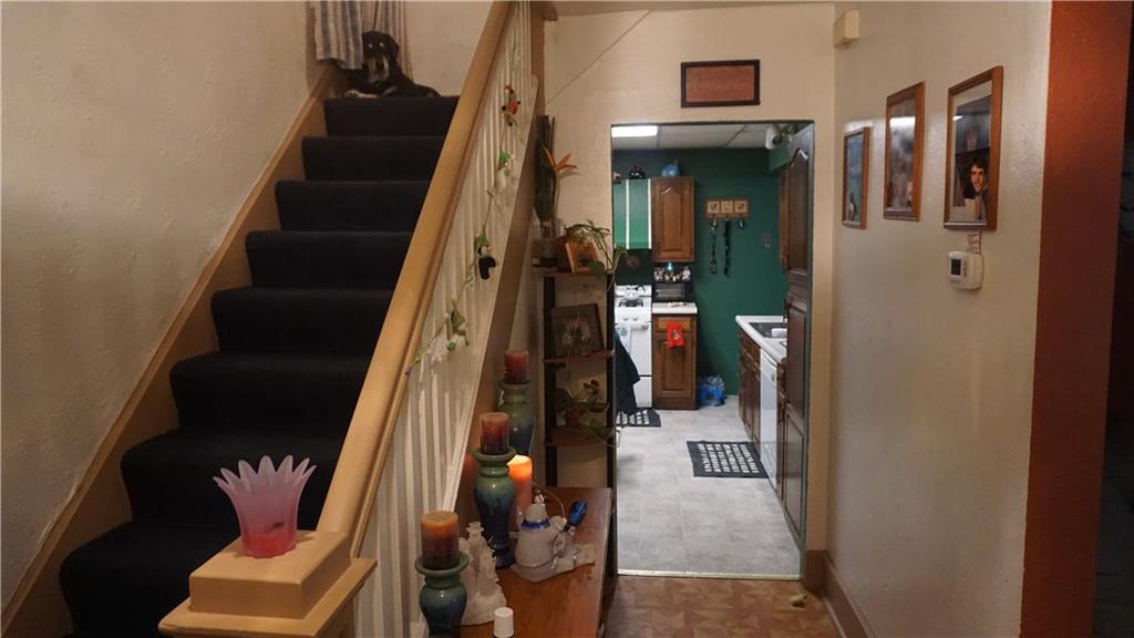 124 Marham Road Homestead, PA 15120 - Photo 8 of 18 Gallery Image 8