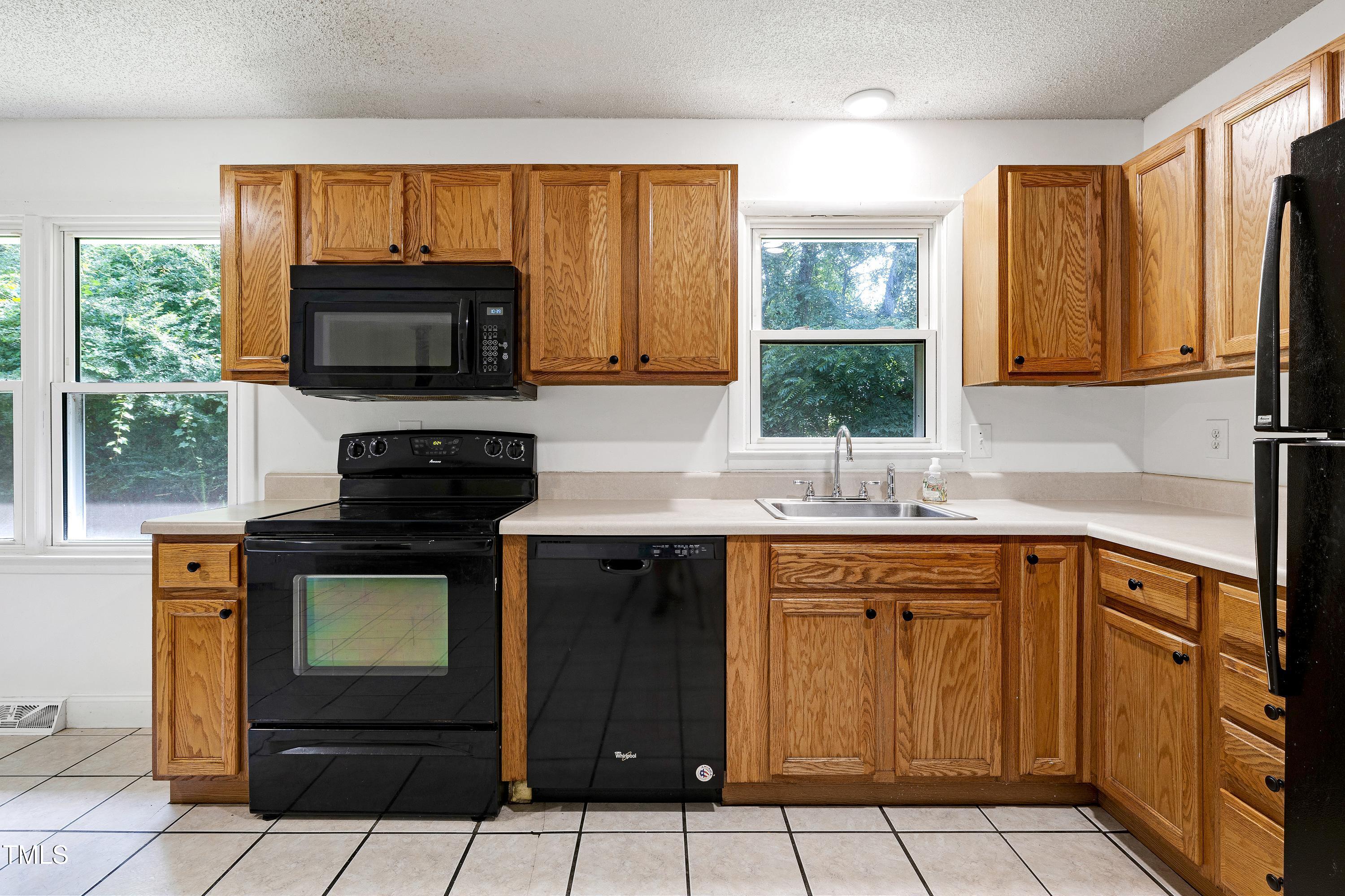 8905 Dukes Lake Road Zebulon, NC 27597 - Photo 13 of 45 Scene-13