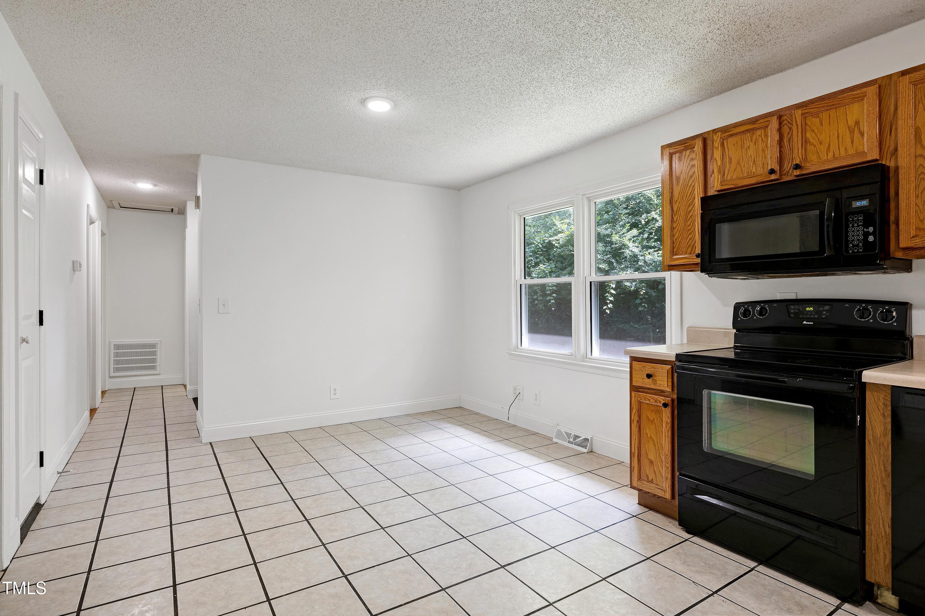 8905 Dukes Lake Road Zebulon, NC 27597 - Photo 14 of 45 Scene-14