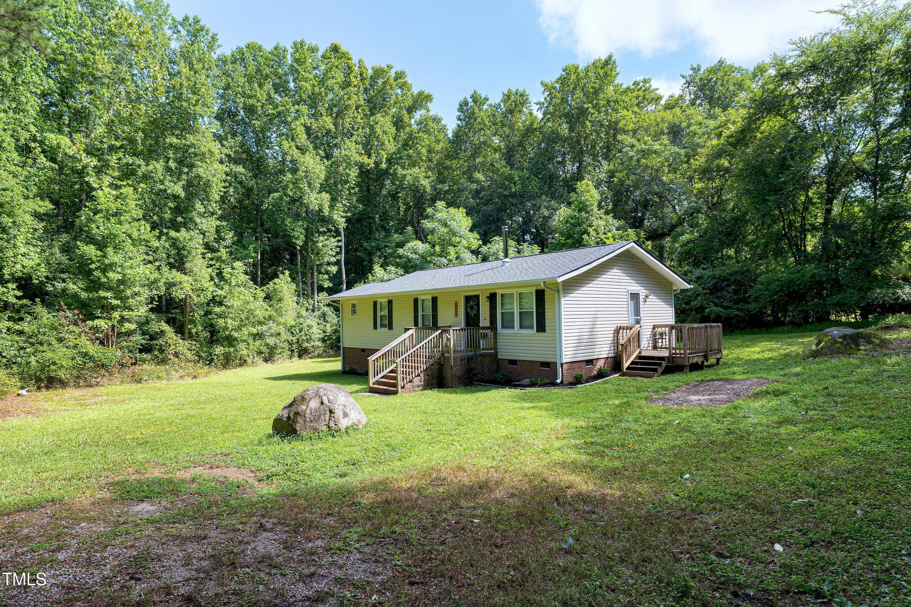 8905 Dukes Lake Road Zebulon, NC 27597 - Photo 3 of 45 Scene-3