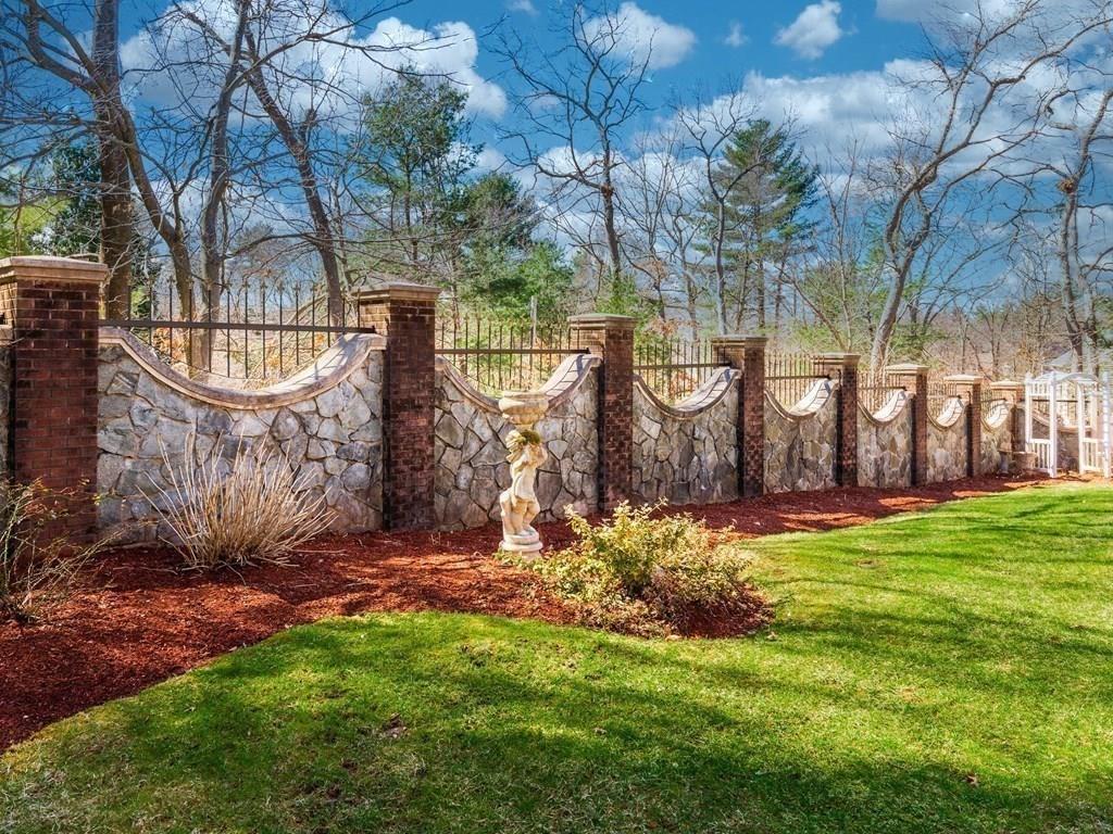 2 Spring Street Easton, MA 02356 - Photo 4 of 41 Gallery Image 4