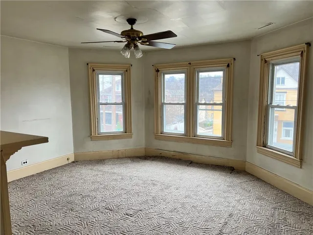 $80,000 | 313 East 9th Avenue, Tarentum, PA 15084