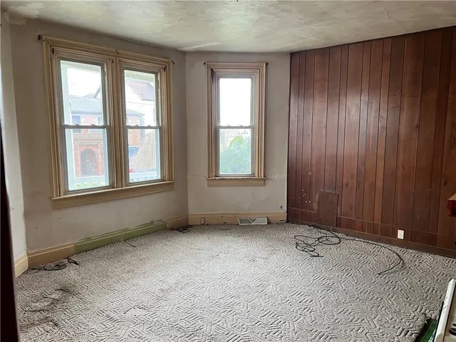 $80,000 | 313 East 9th Avenue, Tarentum, PA 15084