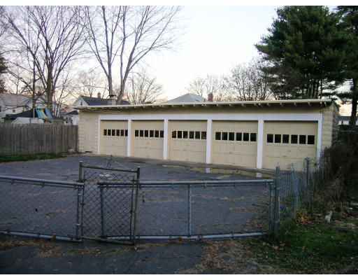 55 George Street West Springfield, MA 01089 - Photo 2 of 12 Gallery Image 2
