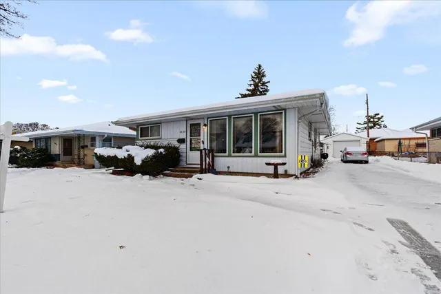$219,900 | 6606 West Dodge Place, Milwaukee, WI 53220