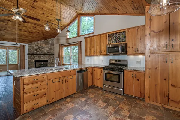 $2,000 | 292 Holly Cove Circle, Blairsville, GA 30512