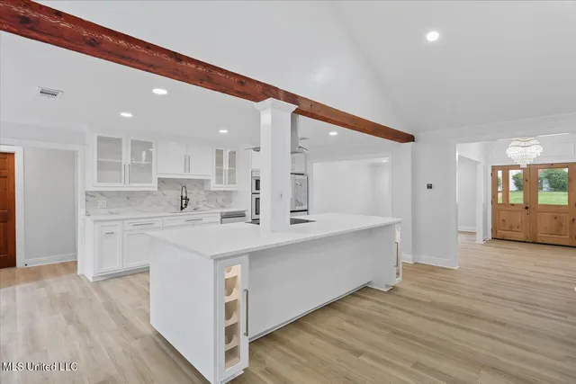 $449,900 | 143 Rolling Meadows Drive, Jackson, MS 39211