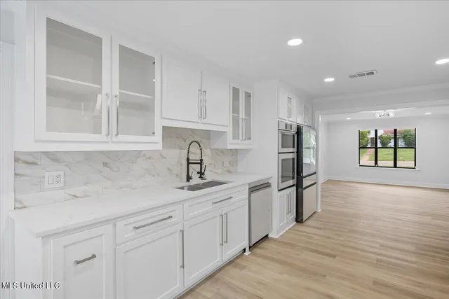 $449,900 | 143 Rolling Meadows Drive, Jackson, MS 39211