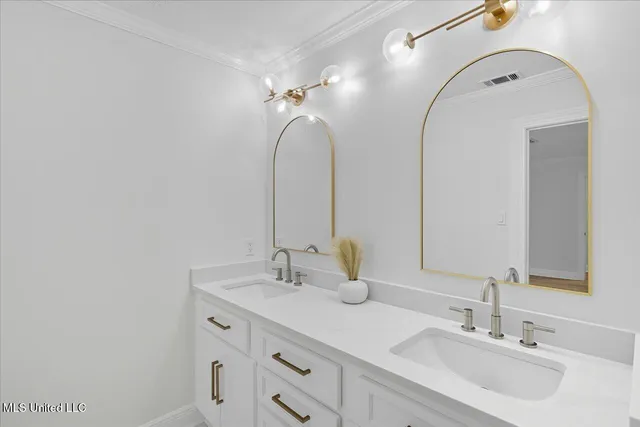 $449,900 | 143 Rolling Meadows Drive, Jackson, MS 39211