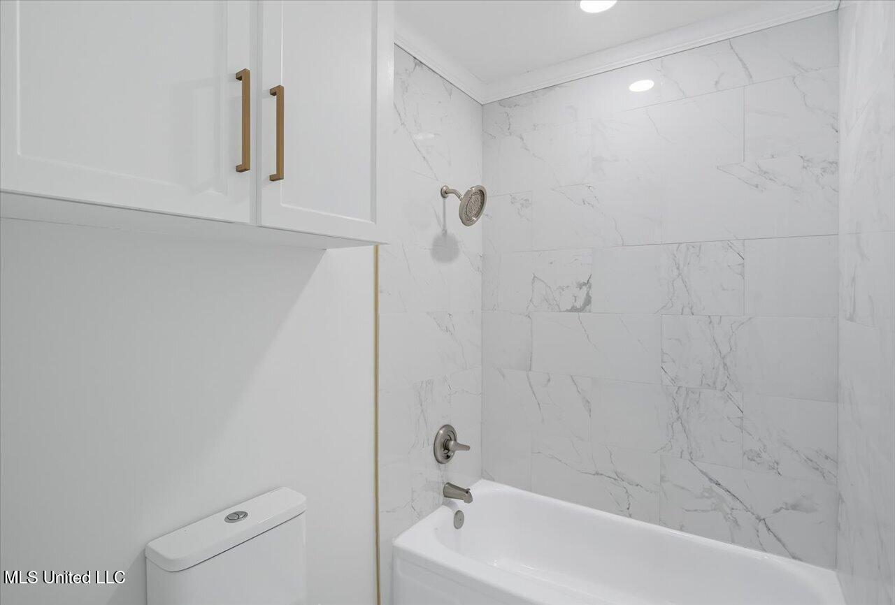 143 Rolling Meadows Drive Jackson, MS 39211 - Photo 39 of 47 39-143 Rolling Meadows Dr. _ Home Tours