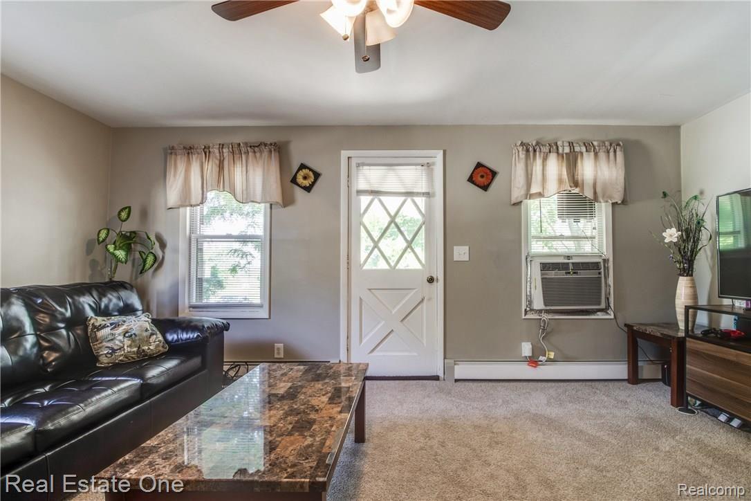 2168 Peppermill Road Lapeer, MI 48446 - Photo 6 of 19 Interiors (1 of 32).jpg