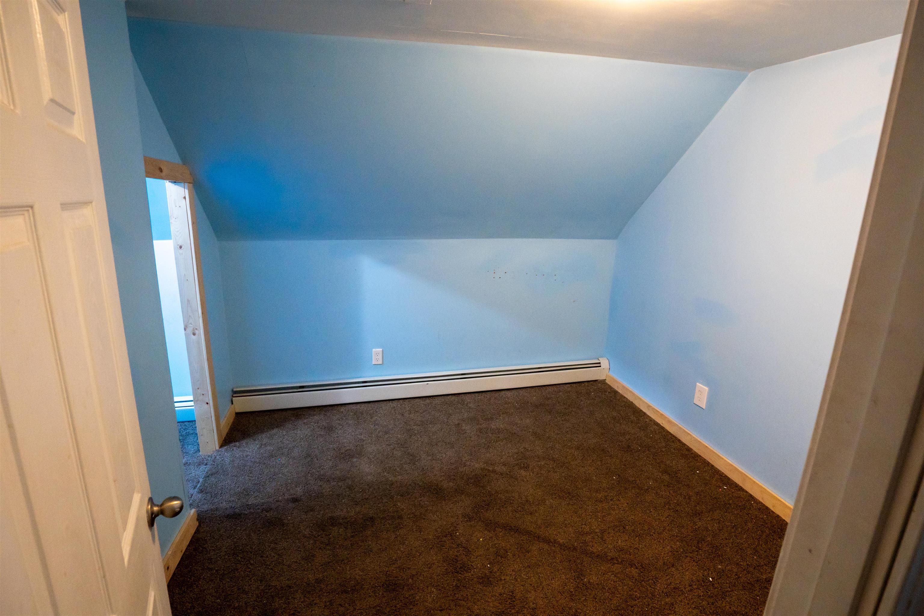 56 Iceland Street Berlin, NH 03570 - Photo 7 of 27