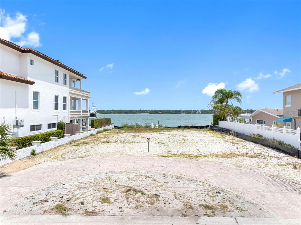 11285 9th Street East Treasure Island, FL 33706 - Photo 24 of 30 a view of a lake with a house