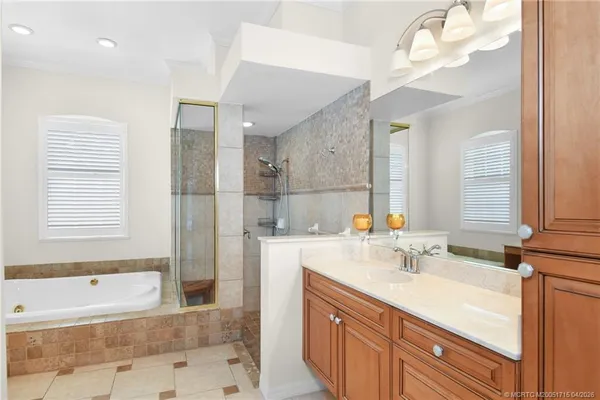 $1,430,000 | 221 Southwest Lake Rush Court, Palm City, FL 34990